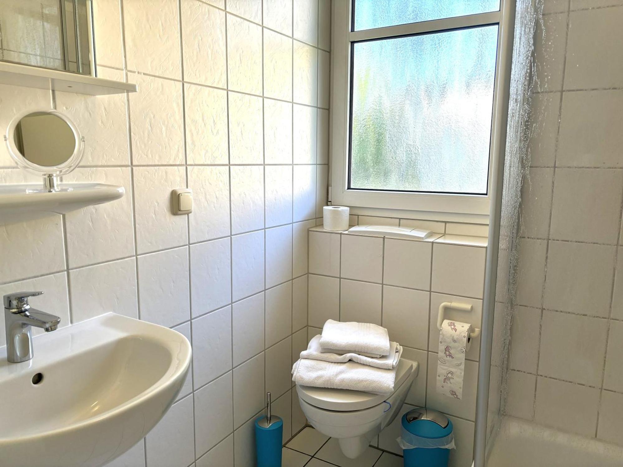 Haus Oie Idyll Mit Balkon 10 Minuten Zum Strand Zinnowitz Exteriör bild